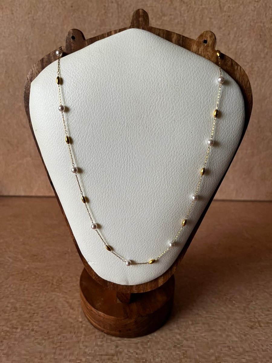 Delicate Pearl Necklace